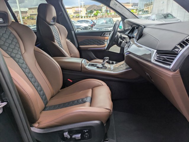 Vehicle image 26 of 29