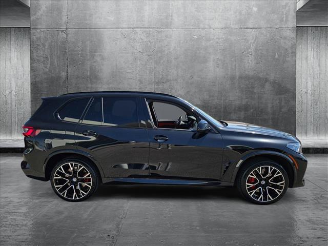 Vehicle image 4 of 24