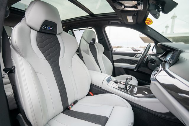 Vehicle image 15 of 45
