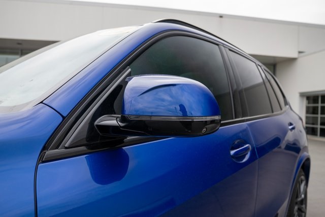 Vehicle image 10 of 45