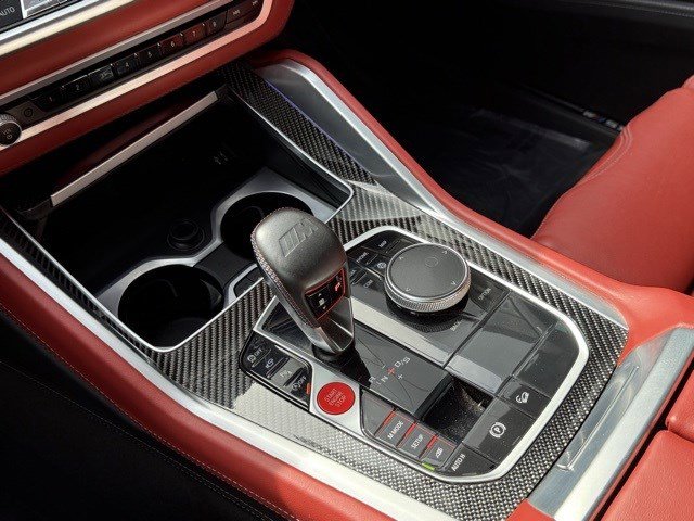 Vehicle image 12 of 19