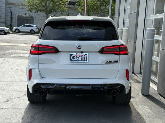 Vehicle image 6 of 19