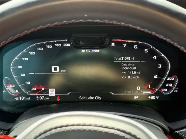 Vehicle image 10 of 19