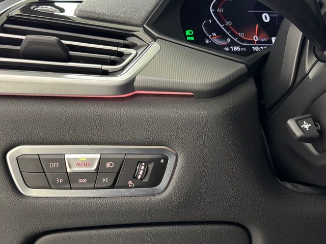 Vehicle image 13 of 48