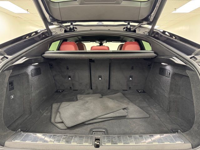 Vehicle image 6 of 48