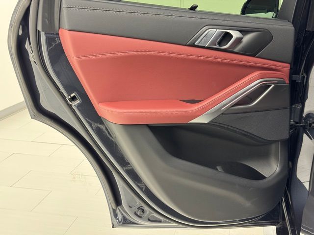 Vehicle image 42 of 48