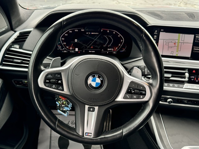 Vehicle image 21 of 30