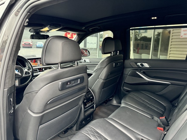 Vehicle image 16 of 30
