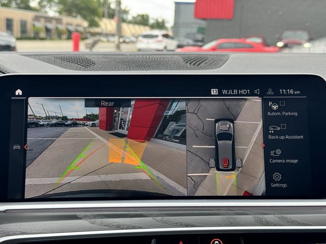Vehicle image 24 of 30