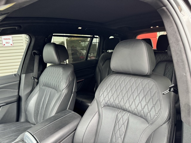 Vehicle image 15 of 30