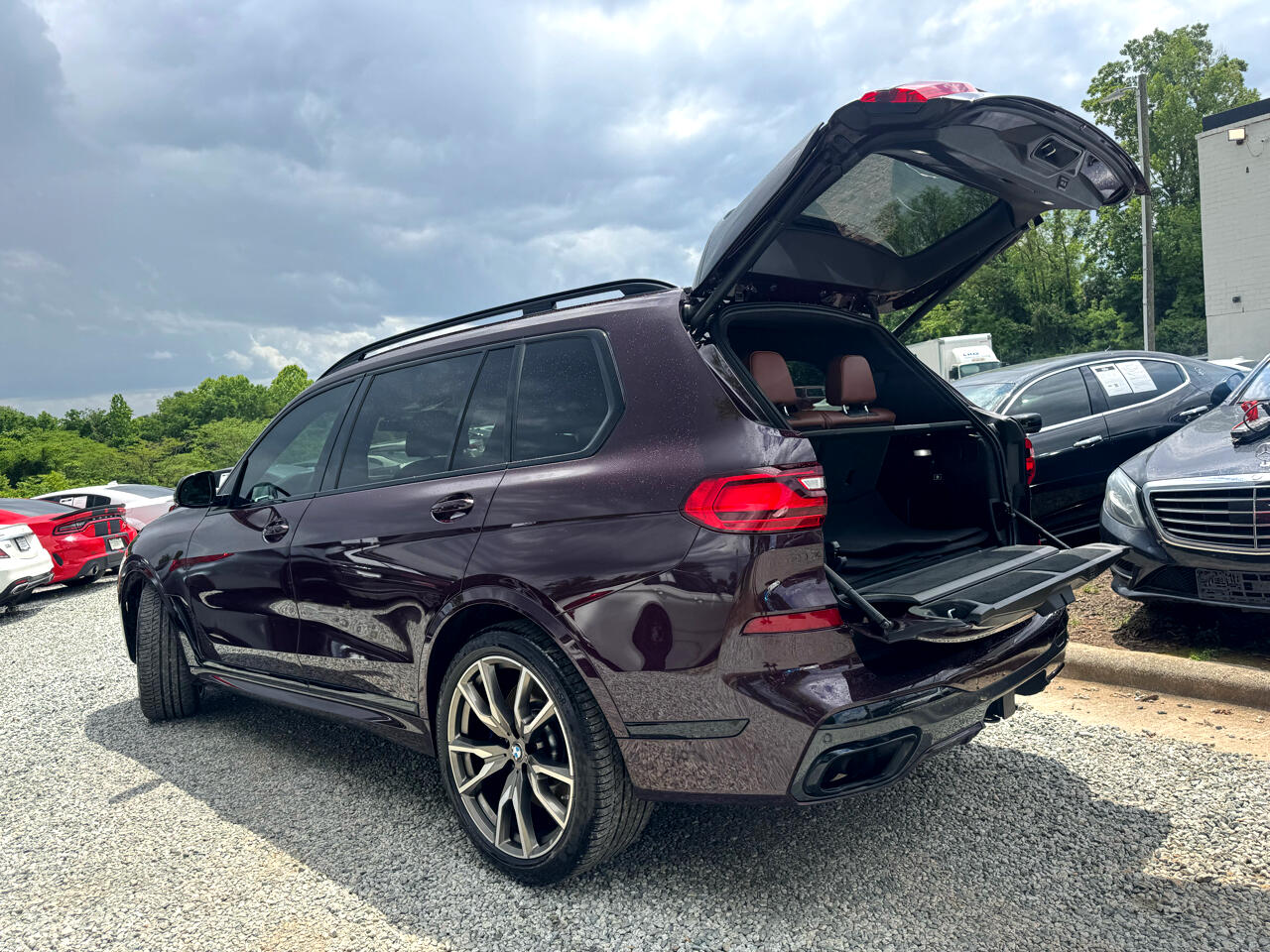 Vehicle image 11 of 93