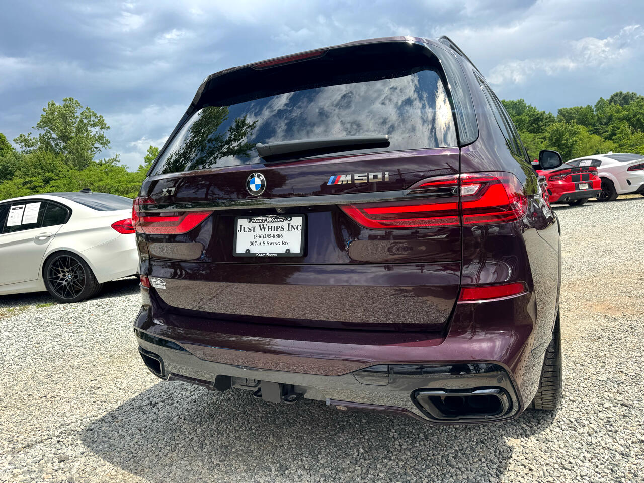 Vehicle image 10 of 93