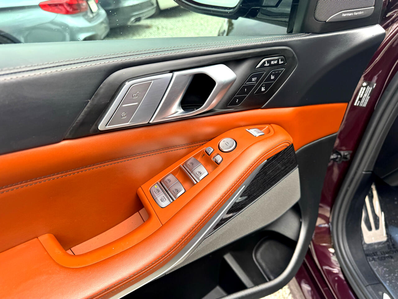 Vehicle image 60 of 93
