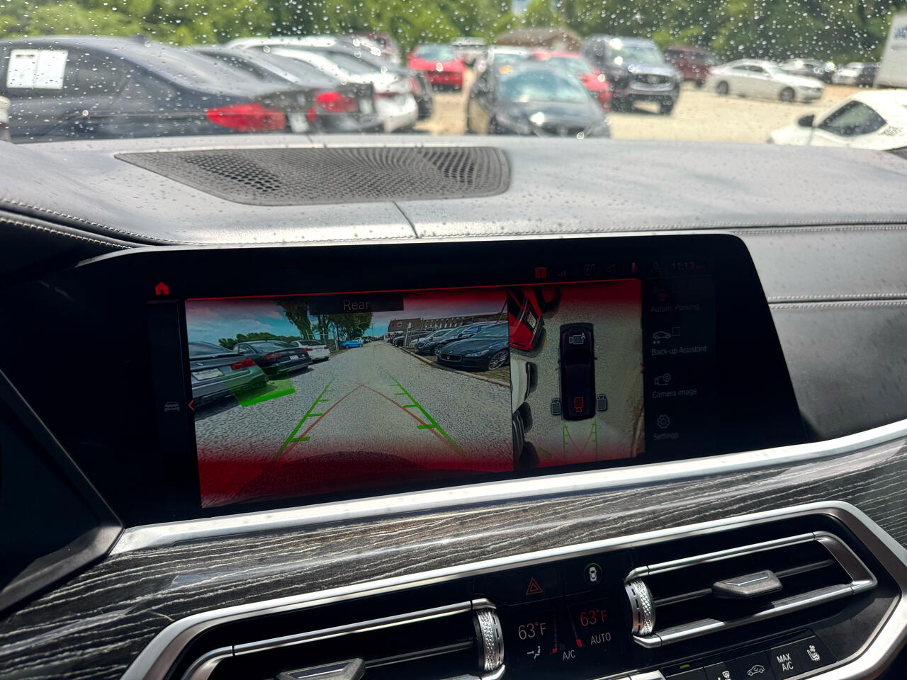 Vehicle image 76 of 93