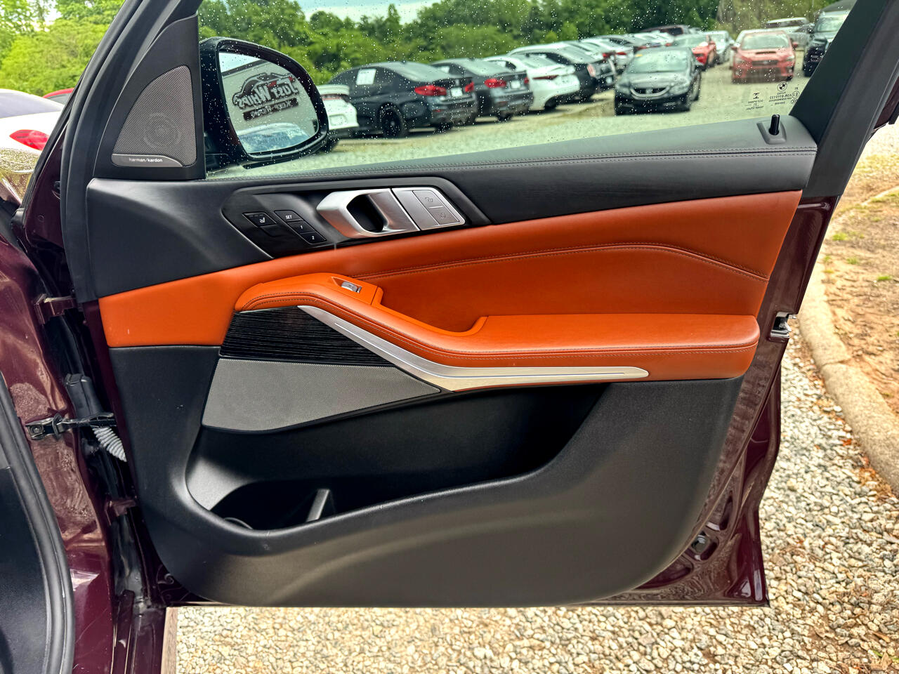 Vehicle image 20 of 93
