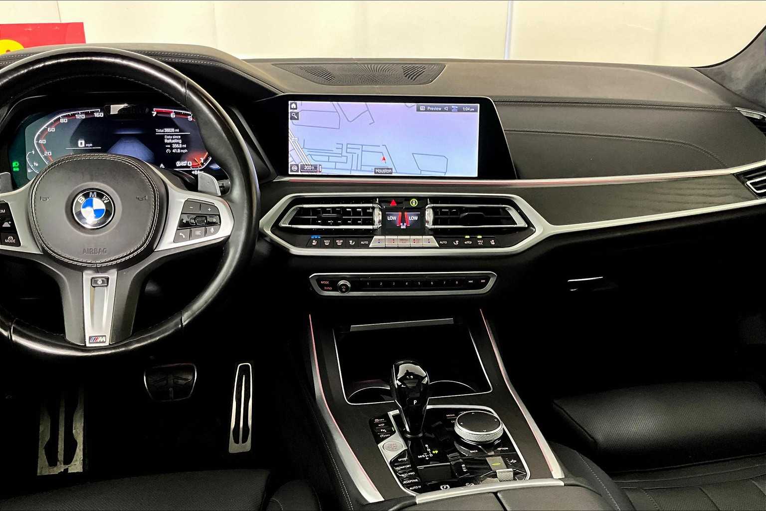 Vehicle image 16 of 35