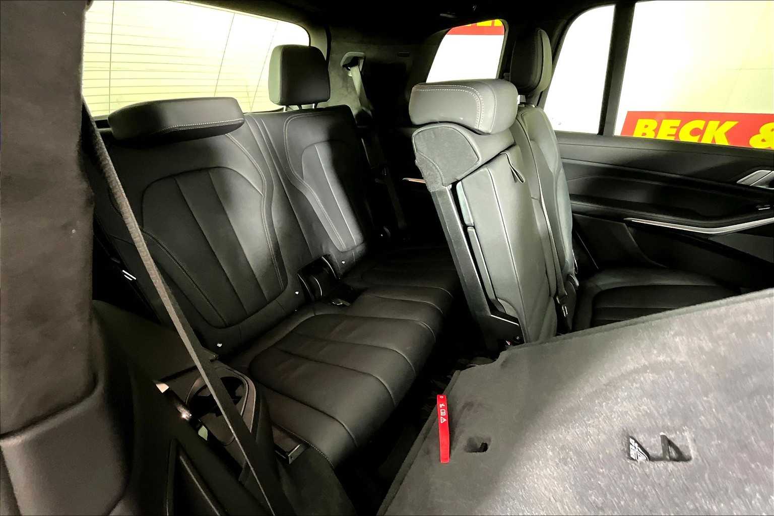 Vehicle image 9 of 35