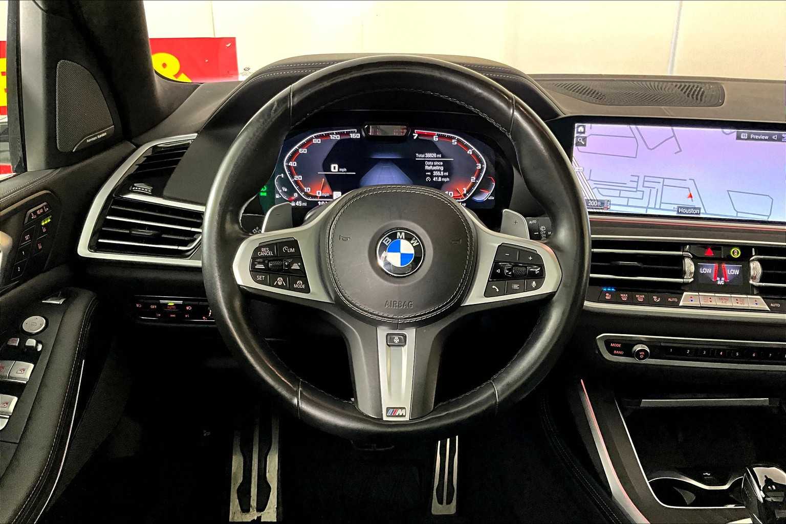 Vehicle image 15 of 35