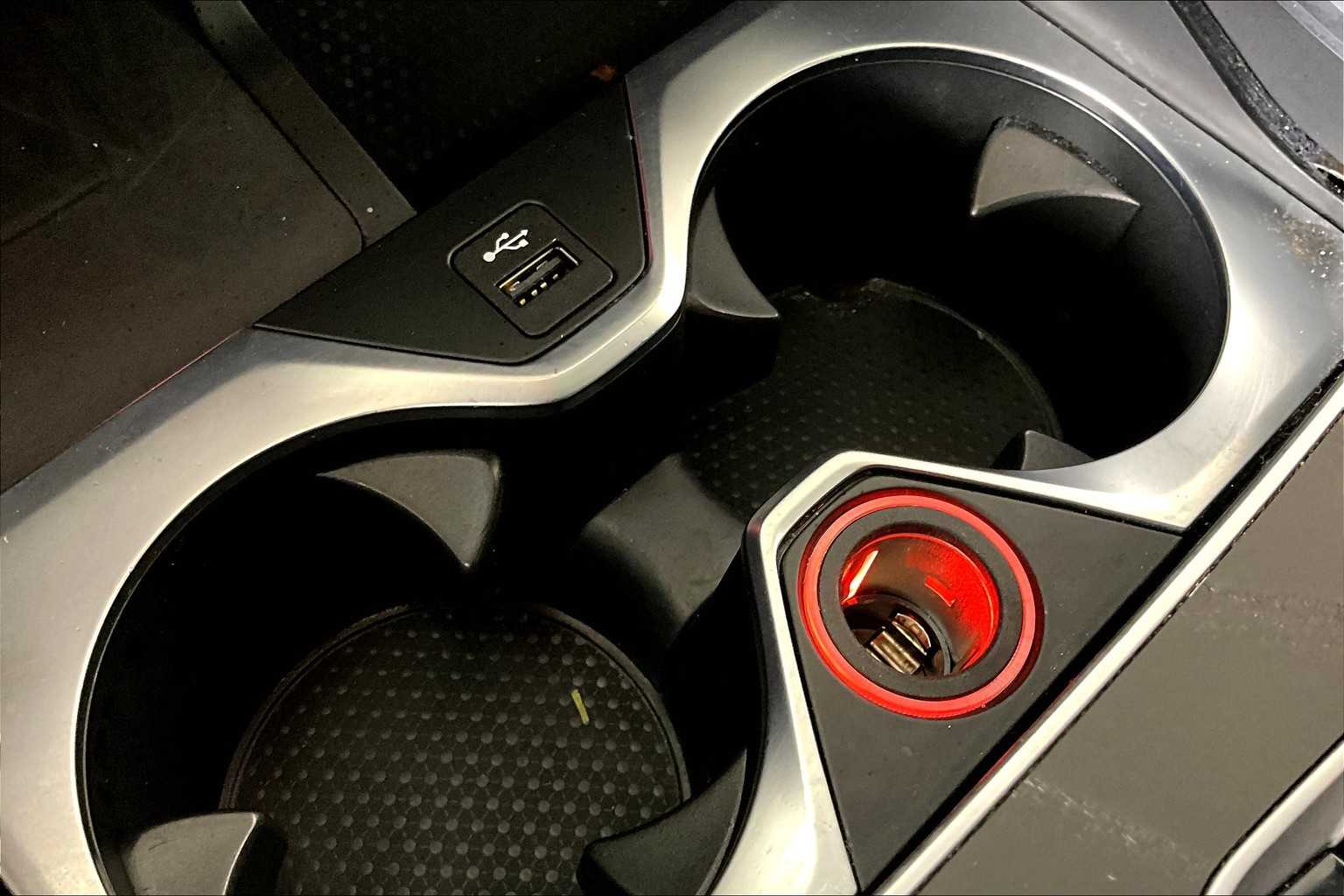 Vehicle image 31 of 35