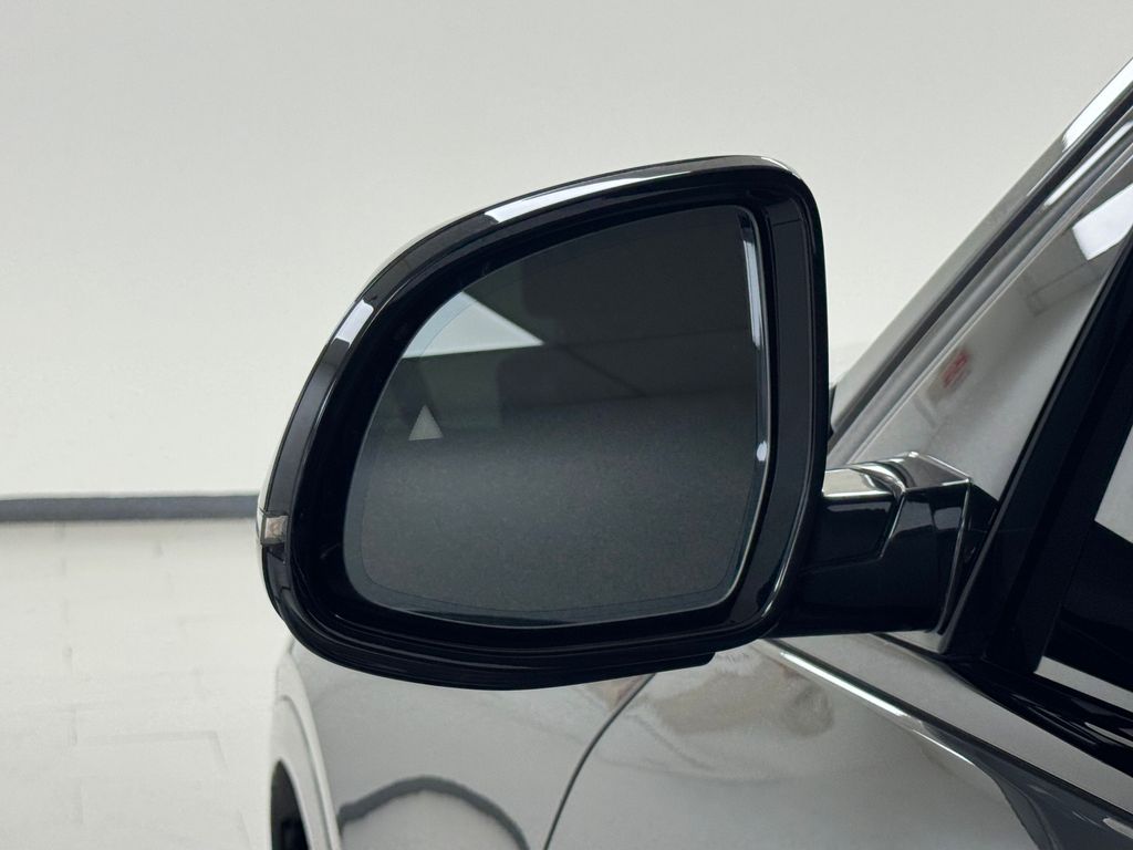 Vehicle image 49 of 63