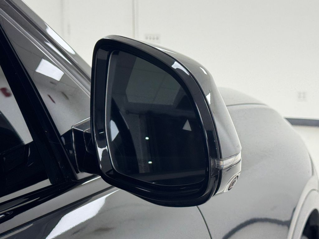 Vehicle image 48 of 63