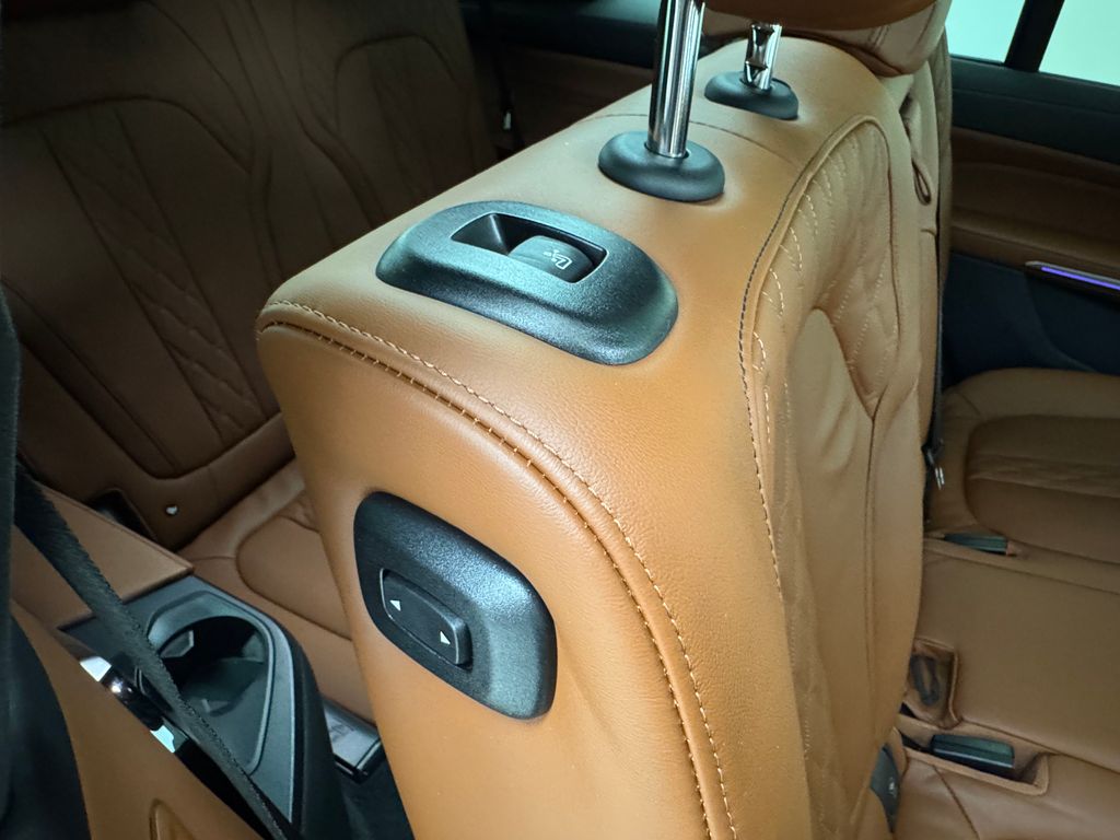 Vehicle image 18 of 63