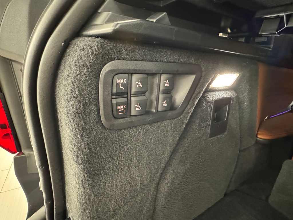 Vehicle image 25 of 63