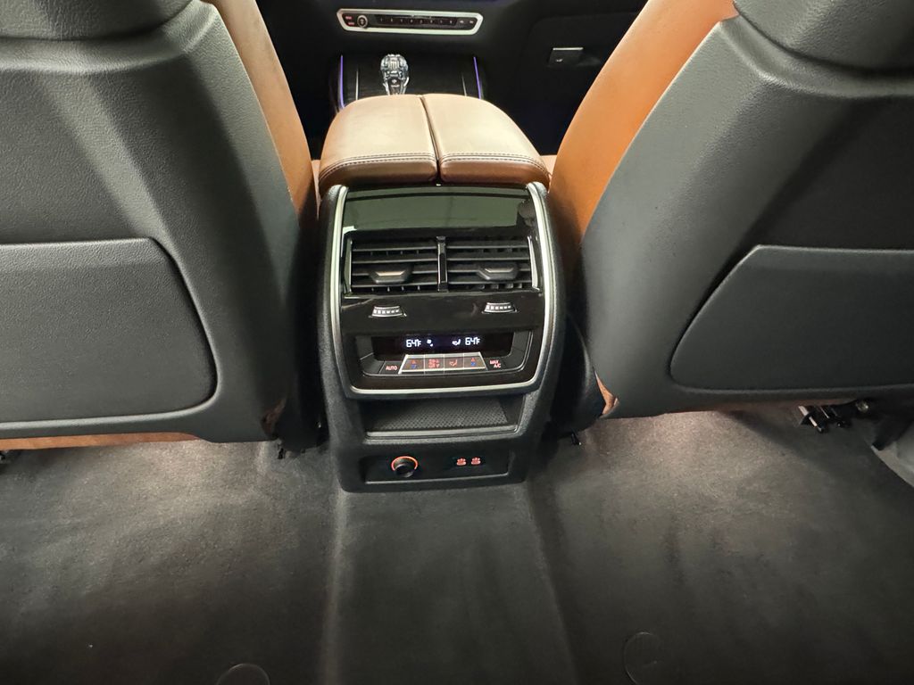 Vehicle image 22 of 63