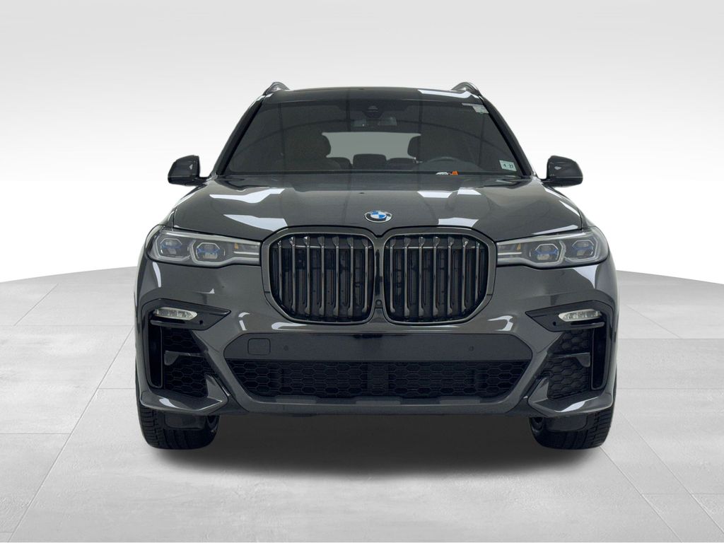 Vehicle image 2 of 63