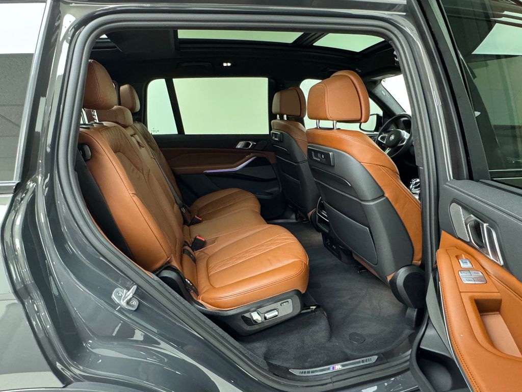 Vehicle image 16 of 63