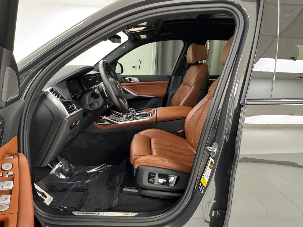 Vehicle image 10 of 63