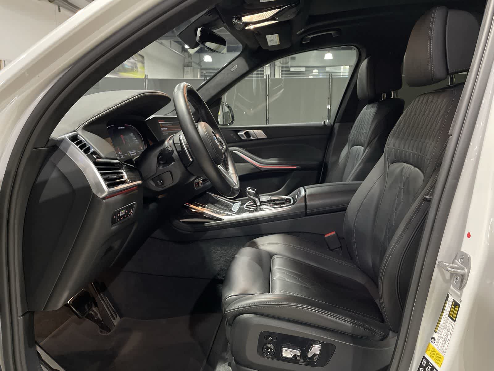 Vehicle image 33 of 33