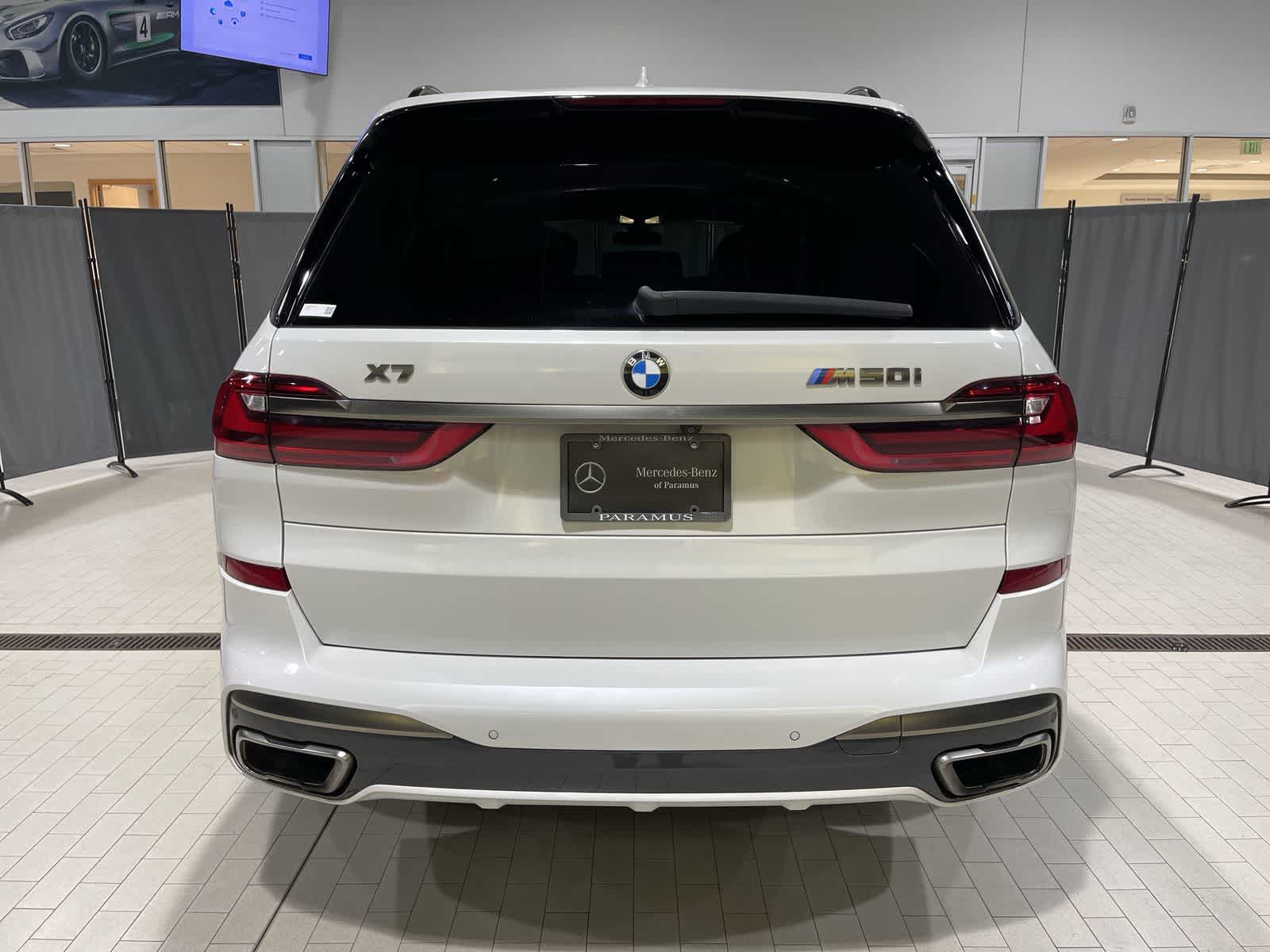 Vehicle image 12 of 33