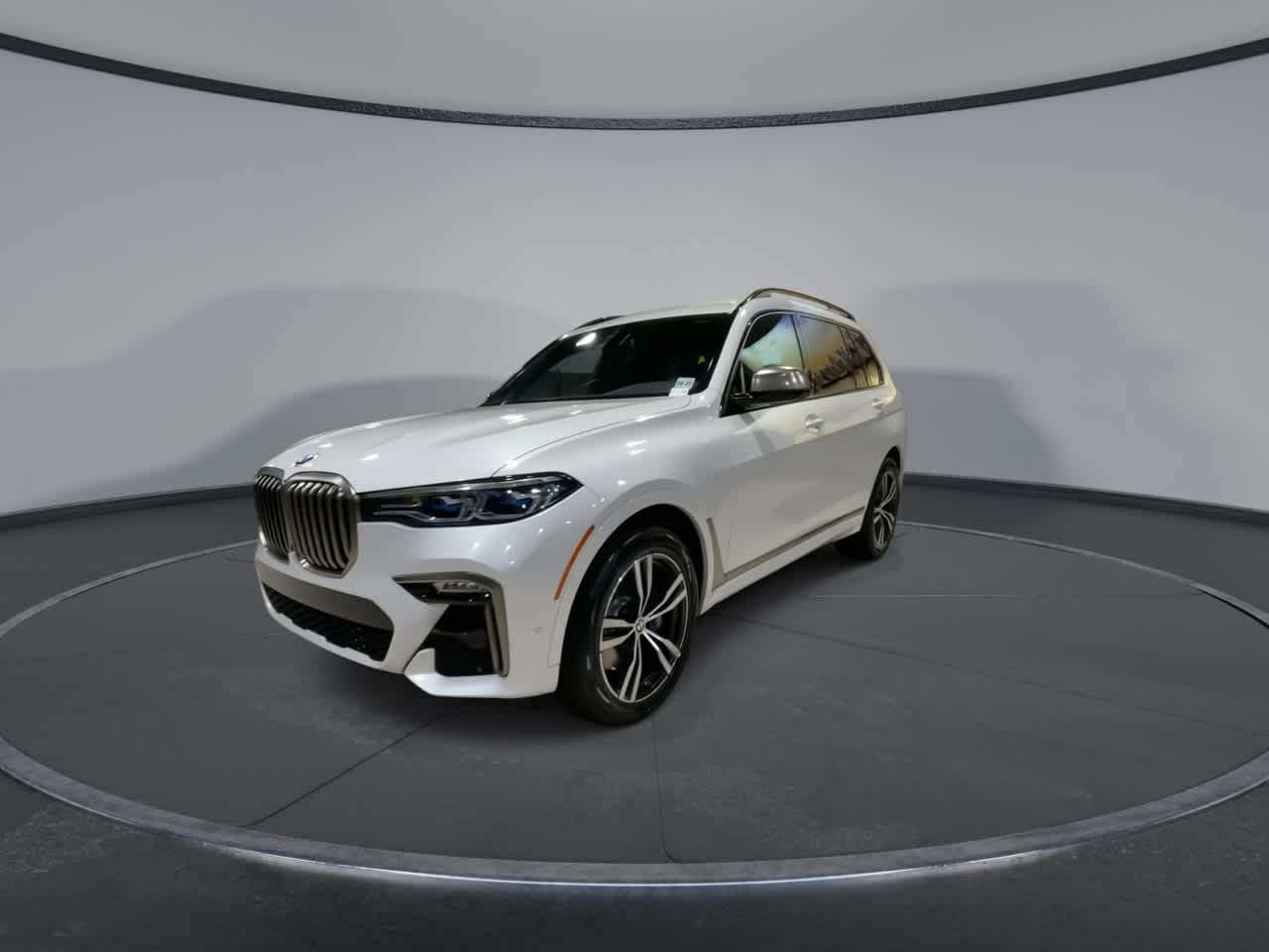Vehicle image 2 of 33