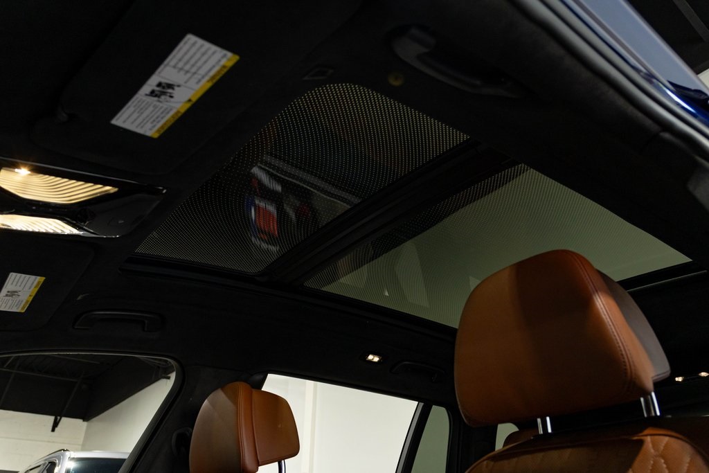 Vehicle image 20 of 47