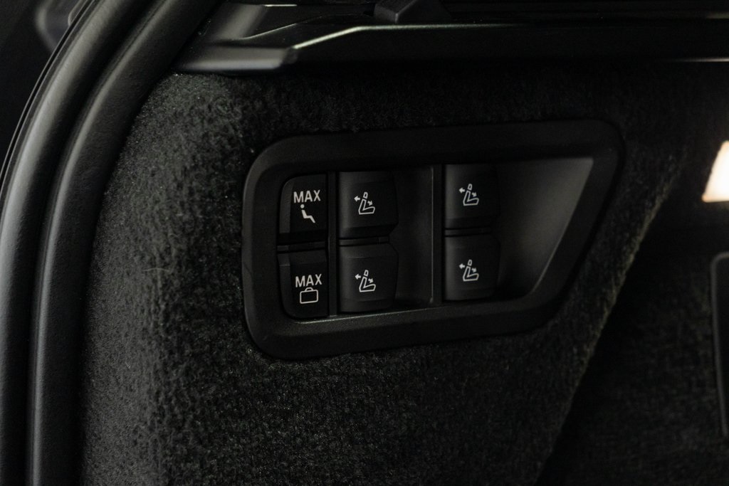 Vehicle image 45 of 47