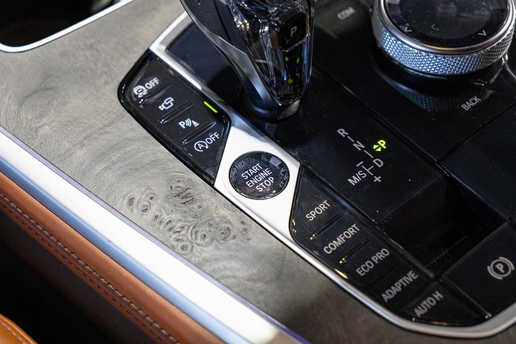 Vehicle image 41 of 47