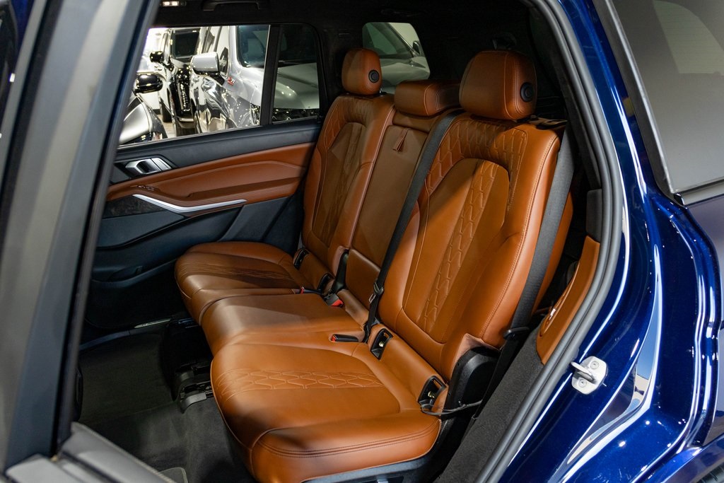 Vehicle image 16 of 47