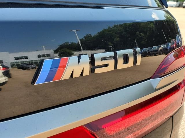Vehicle image 23 of 33