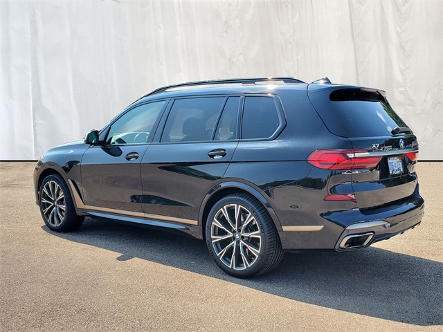 Vehicle image 4 of 33