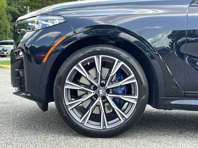 Vehicle image 10 of 38