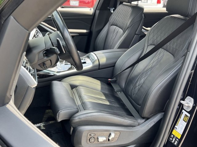 Vehicle image 13 of 38
