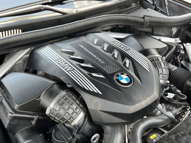 Vehicle image 9 of 38