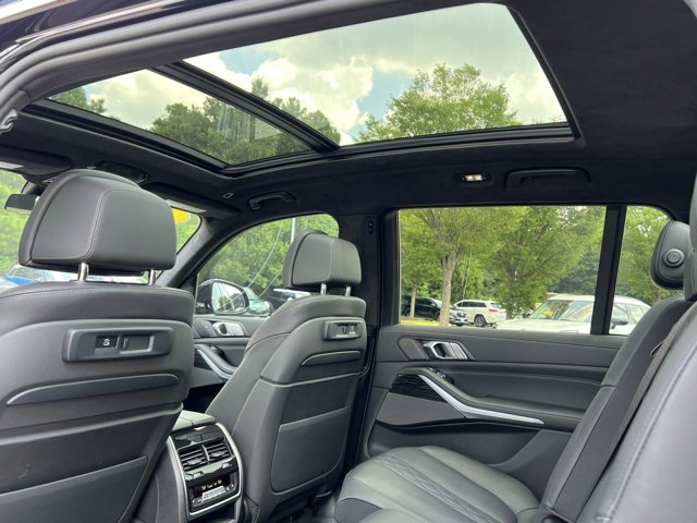 Vehicle image 19 of 38