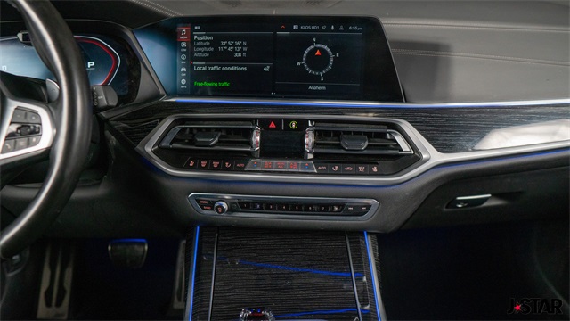 Vehicle image 22 of 24