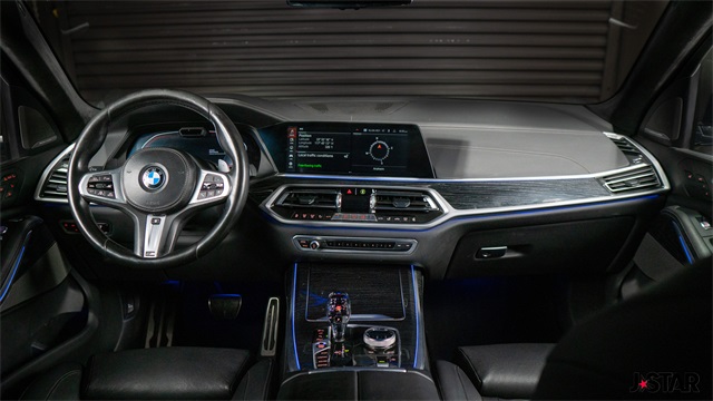 Vehicle image 16 of 24
