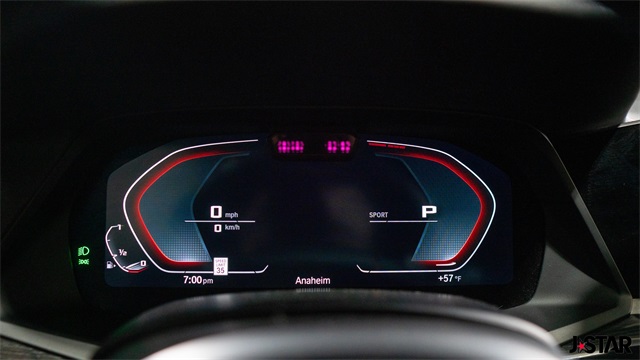 Vehicle image 18 of 24