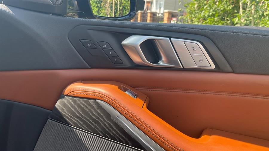 Vehicle image 22 of 39