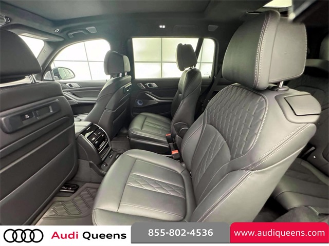 Vehicle image 9 of 30