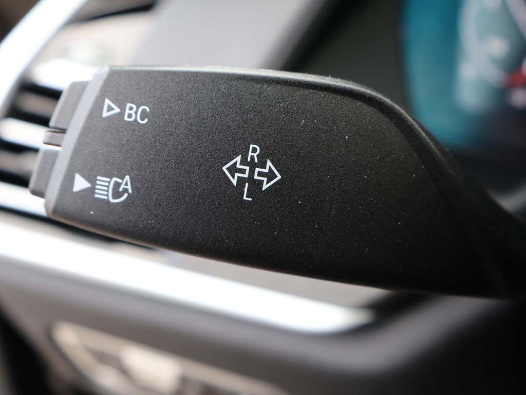 Vehicle image 60 of 76